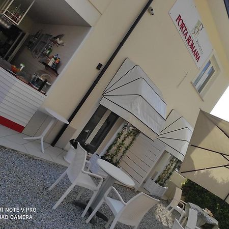 טרופאה Residenza Porta Romana מראה חיצוני תמונה