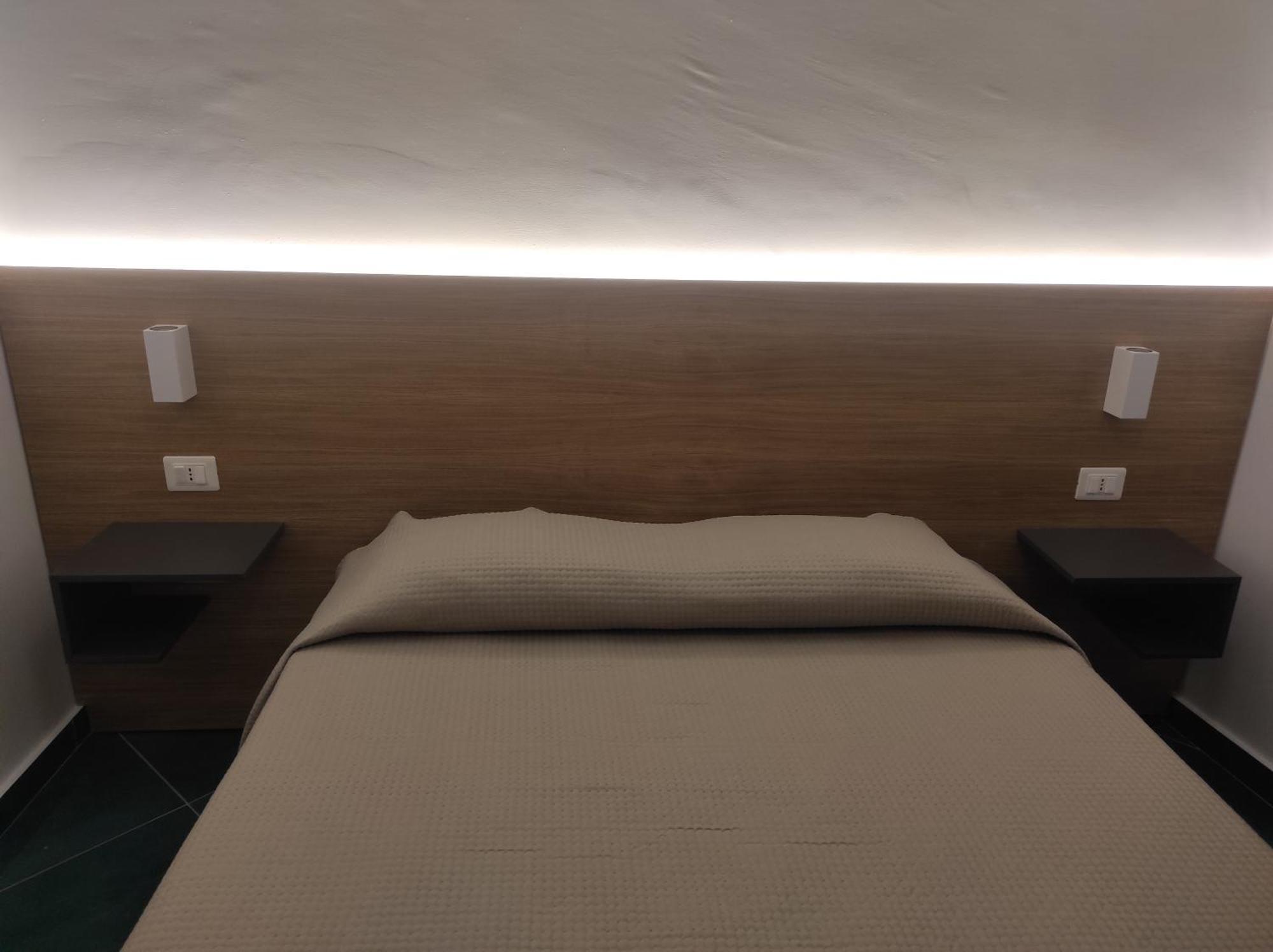 טרופאה Residenza Porta Romana מראה חיצוני תמונה