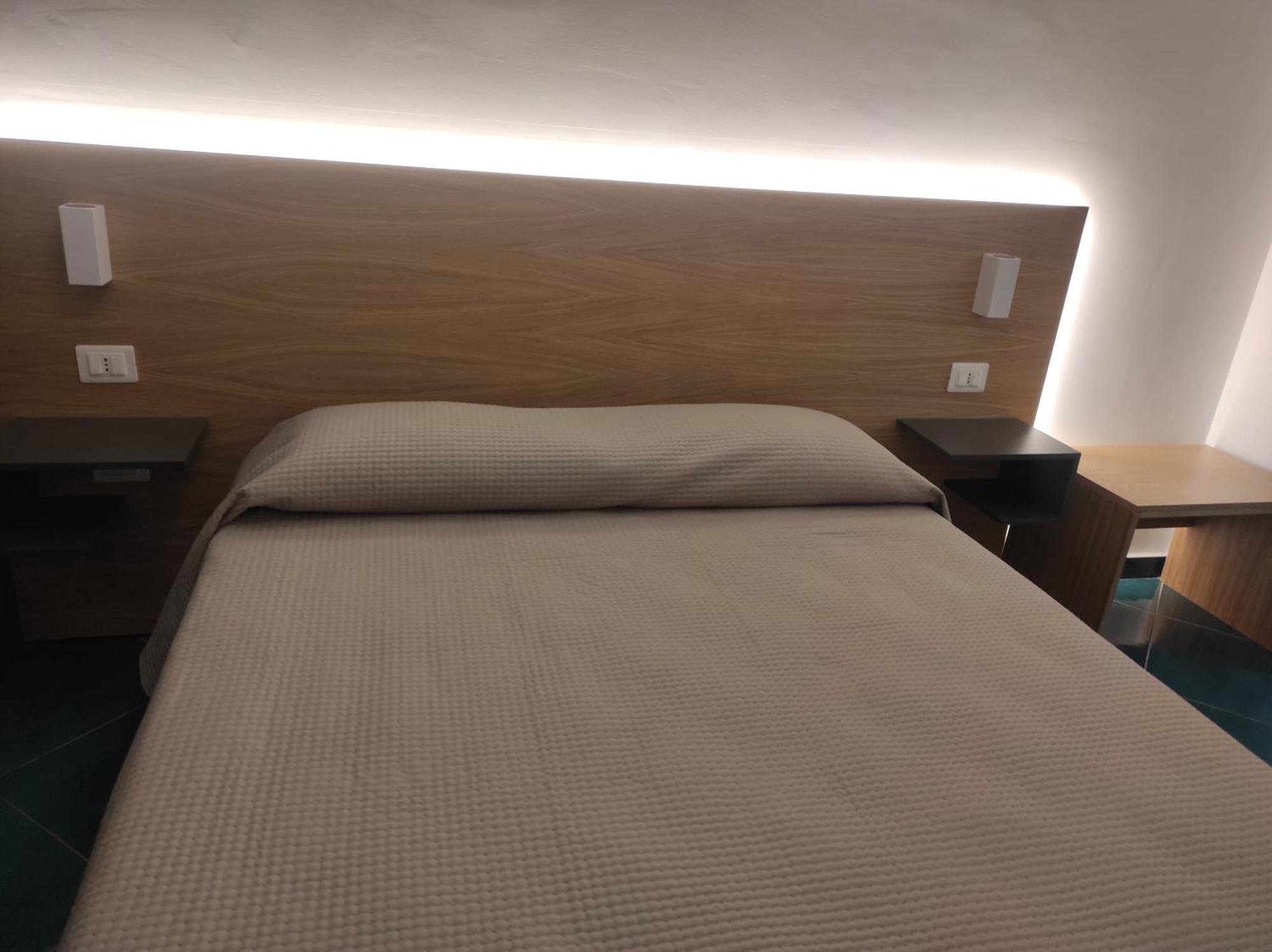 טרופאה Residenza Porta Romana מראה חיצוני תמונה