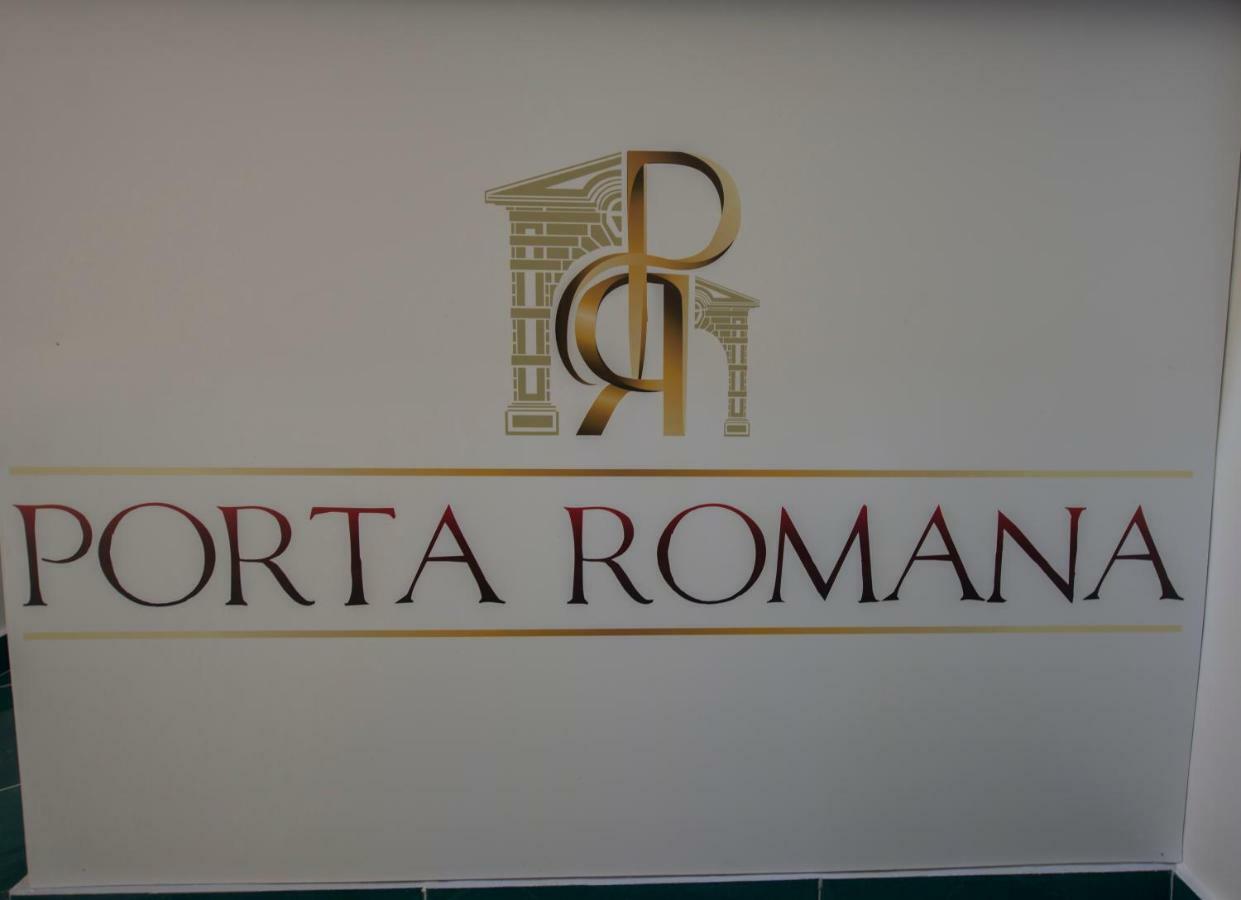 טרופאה Residenza Porta Romana מראה חיצוני תמונה